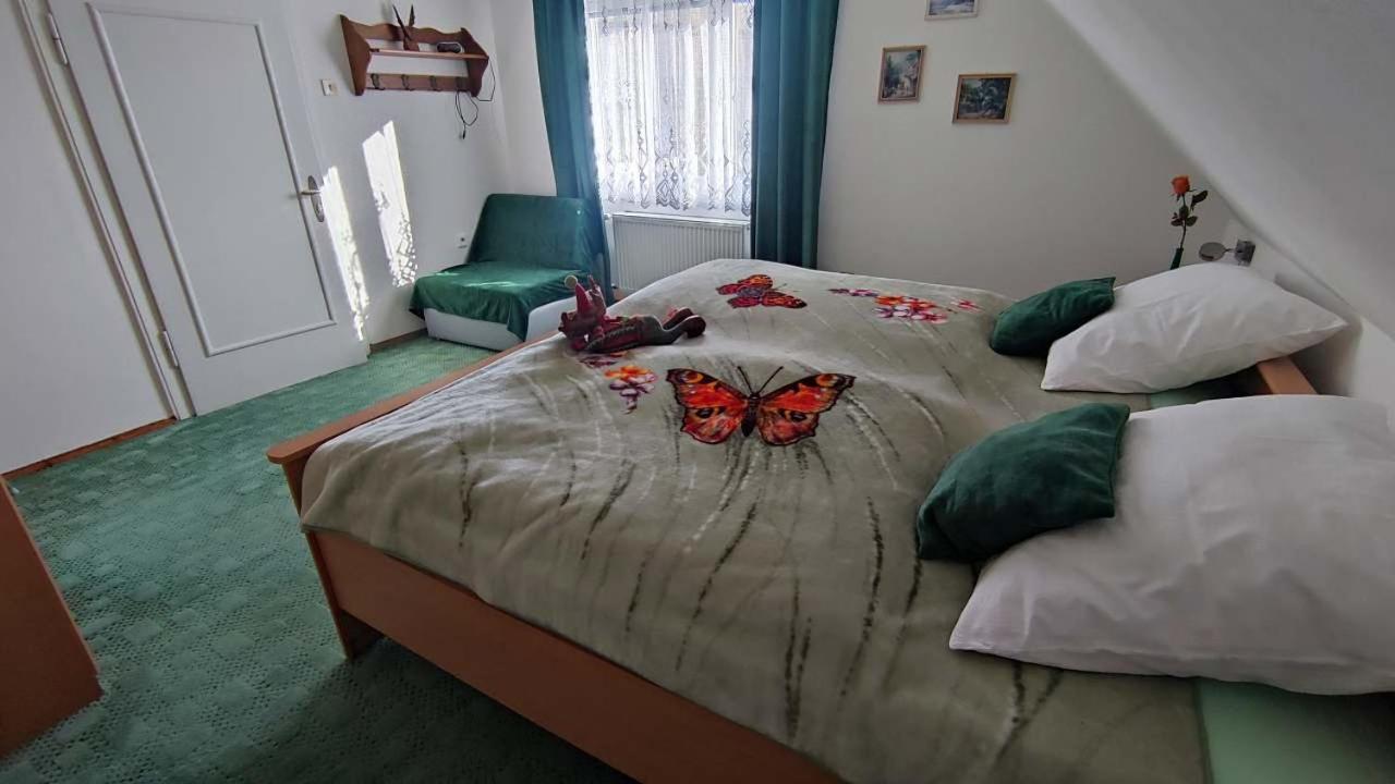 Holiday Home Moldava Екстер'єр фото