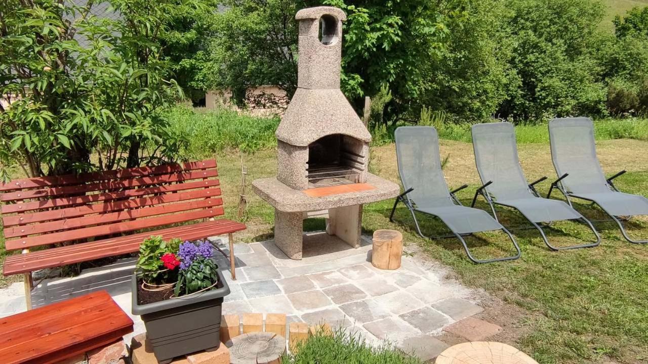 Holiday Home Moldava Екстер'єр фото